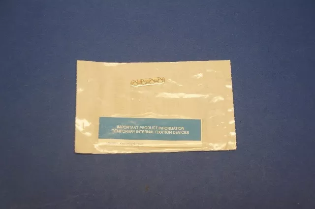 Zimmer 2455-33-04 ECT Internal Fracture Fixation Small Straight Plate 33mm 4Hole